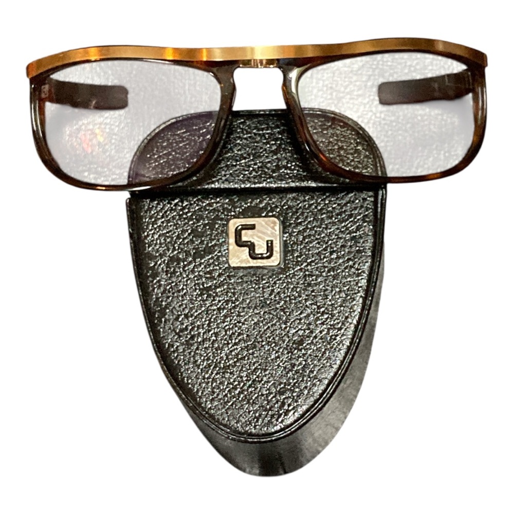 Elegant Tortoise Shell Foldable Glasses